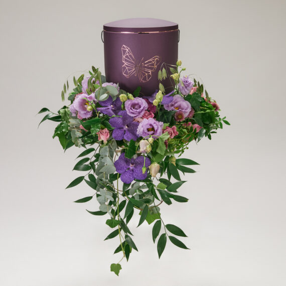 Nr. 50E Urnedekorasjon, hengende, lilla nyanser